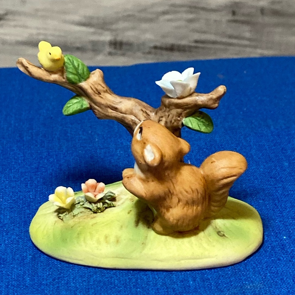 VNTG Lefton hand painted squirrel looking at bird on branch